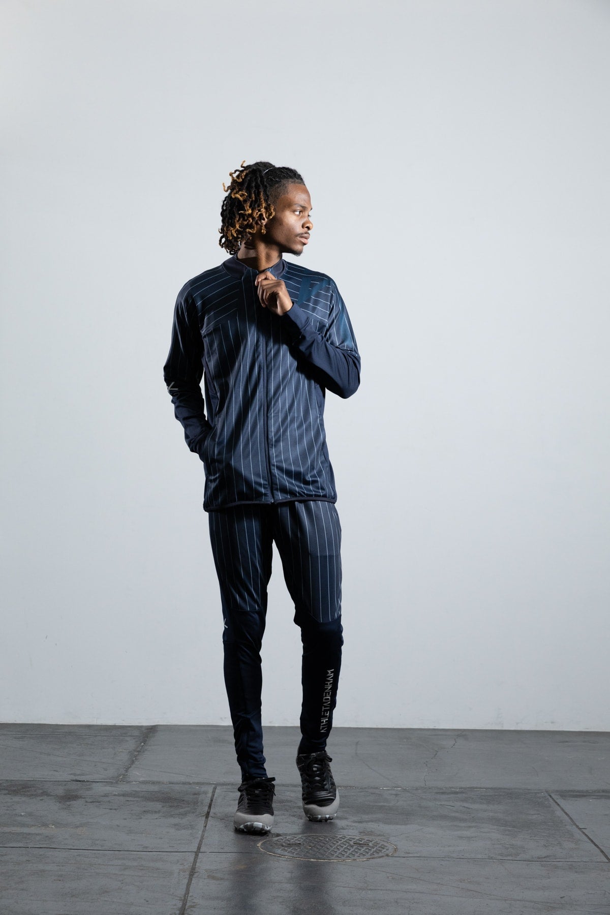 AUMNE ブラック スポーツウェア TRAINING JERSEY JACKET BLACK(70) | ATHLETADENHAM