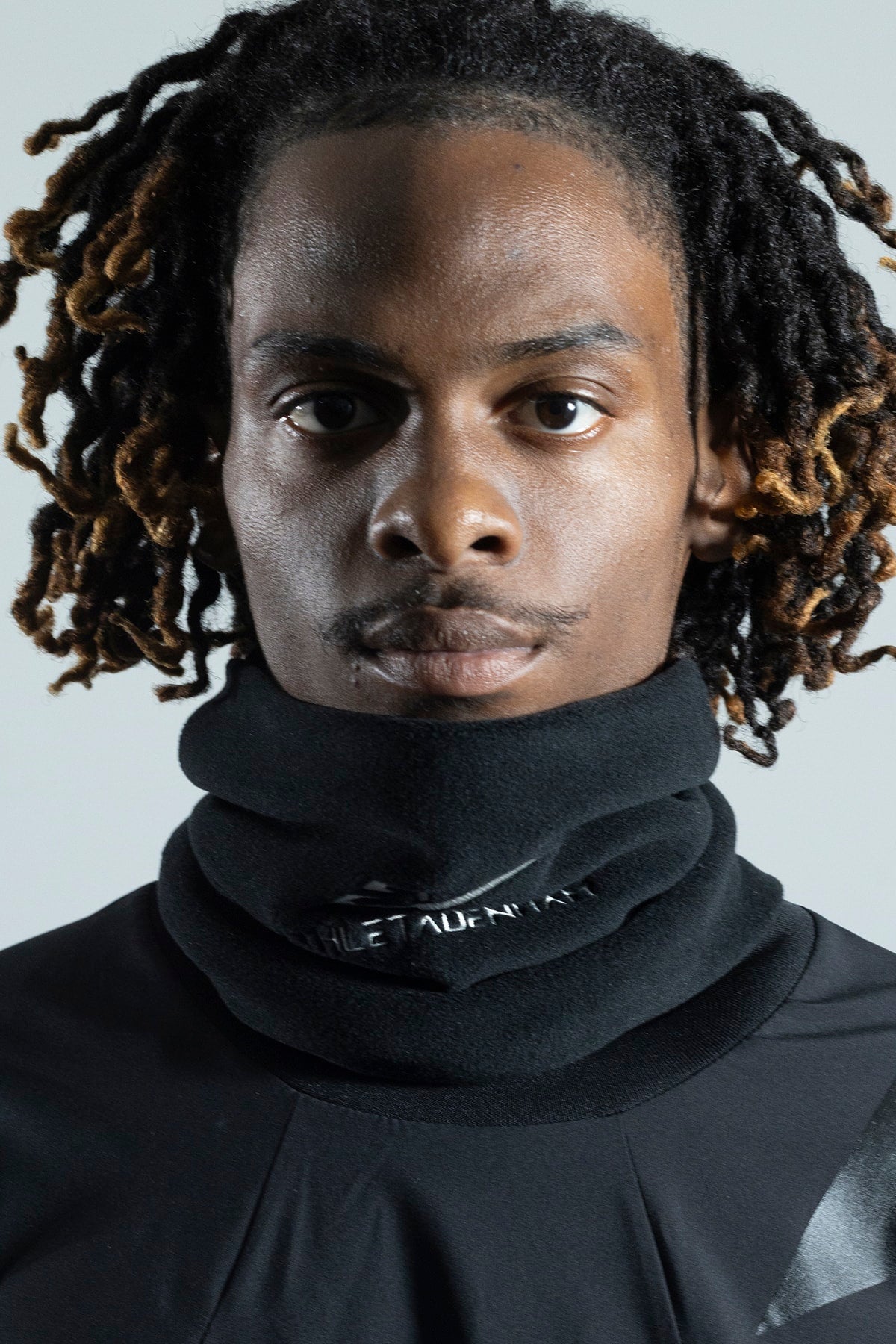 NECK WARMER BLACK(70) | ATHLETADENHAM